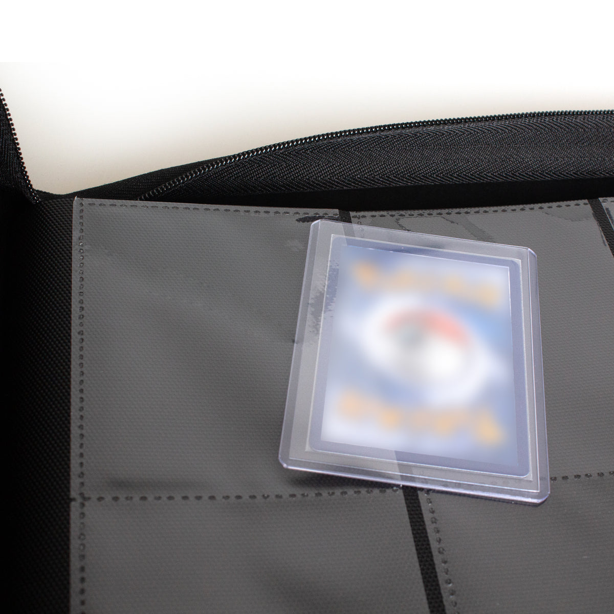 Raccoglitore Zip 9 Tasche per Toploader - 360 Carte – Epic Forge